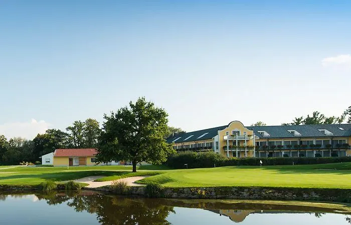 Golfhotel Gutshof Penning 호텔